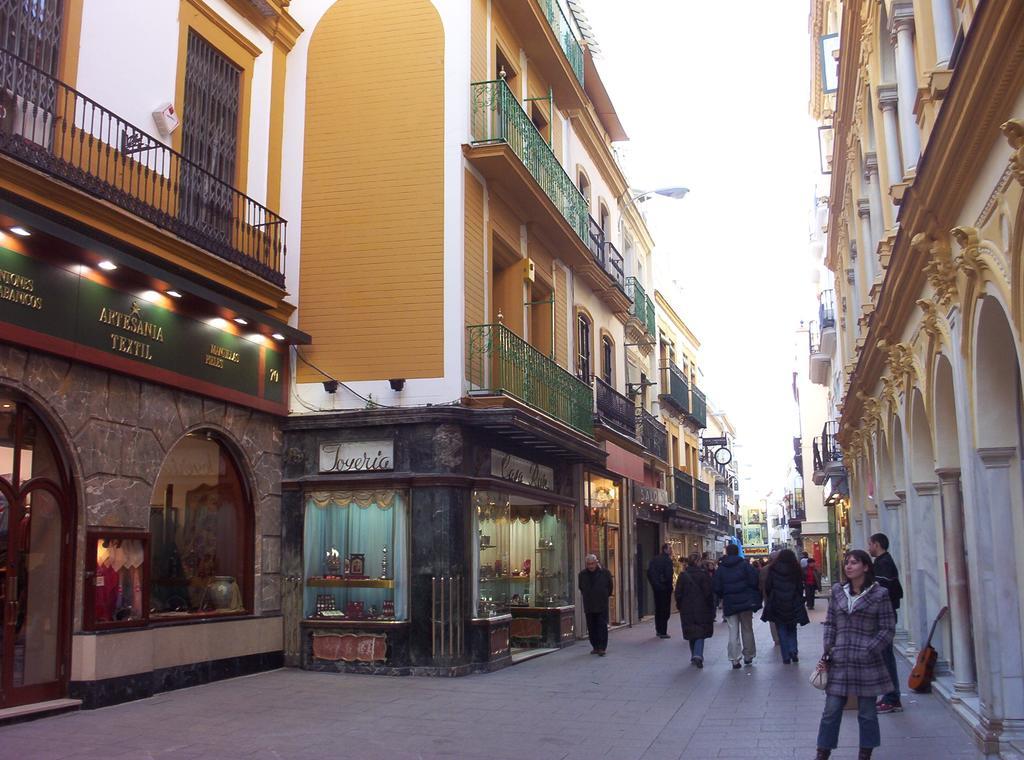 Hostly Acetres 2A-Penthouse In City Center-Fibre-Parking Opt Seville Exterior photo